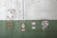 Lade das Bild in den Galerie-Viewer, Reste