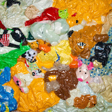 Lade das Bild in den Galerie-Viewer, Plastik